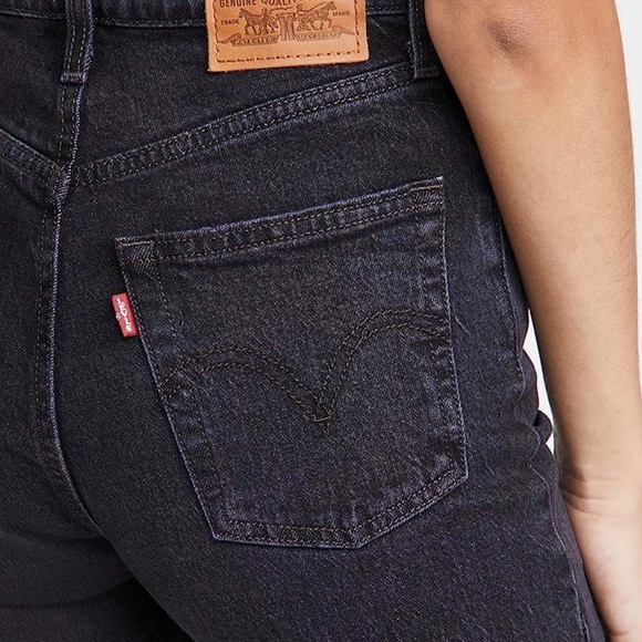 Levi's Women's Premium Ribcage Straight Ankle Jeans - Picture 3 of 3